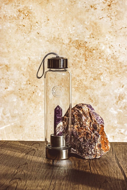 Mindful Living Heilsteintrinkflasche Amethyst